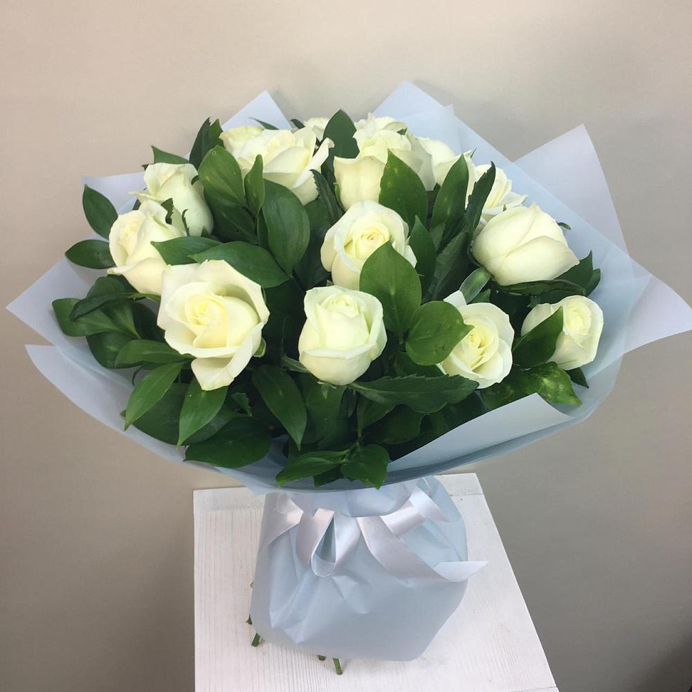 Букет 15 Белых роз Проуд в Зарайске