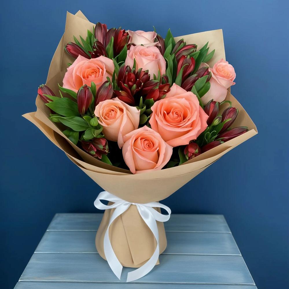 Букет цветов из: Розы и Альстромерии в Зарайске