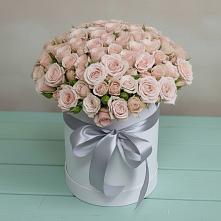 Цветочная композиция из Розы в шляпной коробке в Зарайске