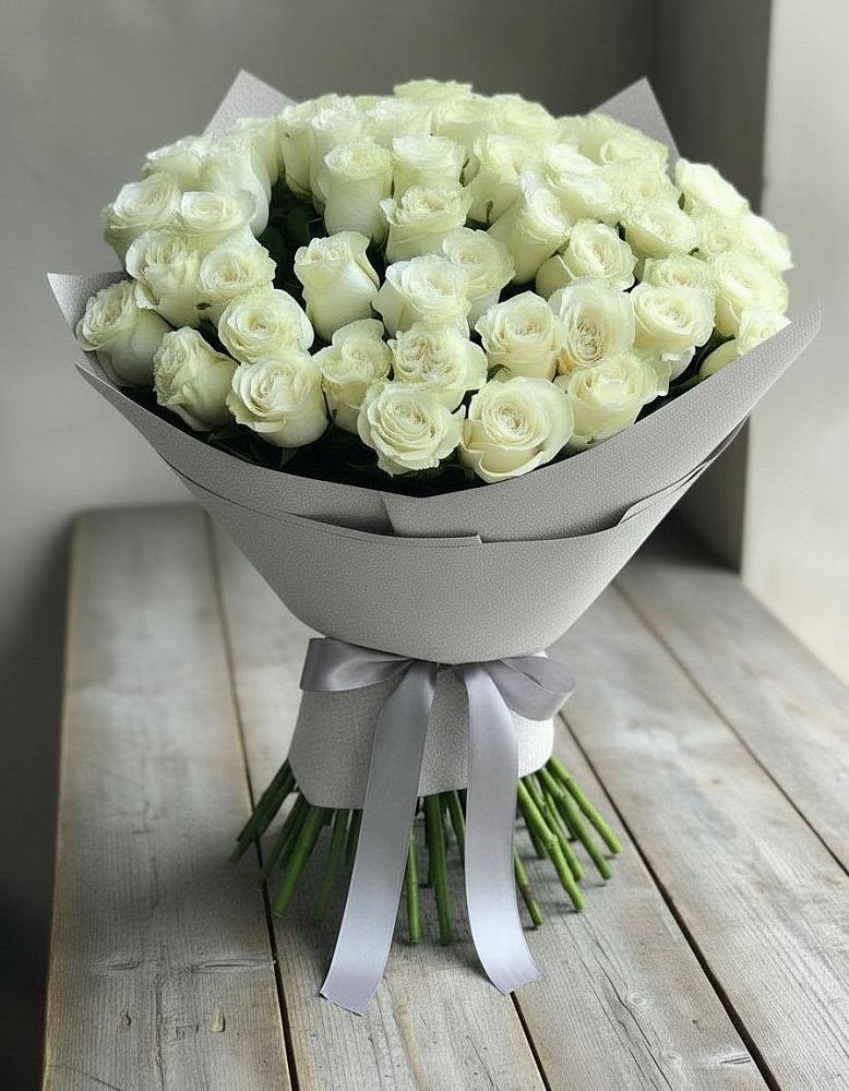 Букет 35 Белых роз в Зарайске