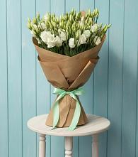 Букет цветов из:  Лизиантусы в Зарайске