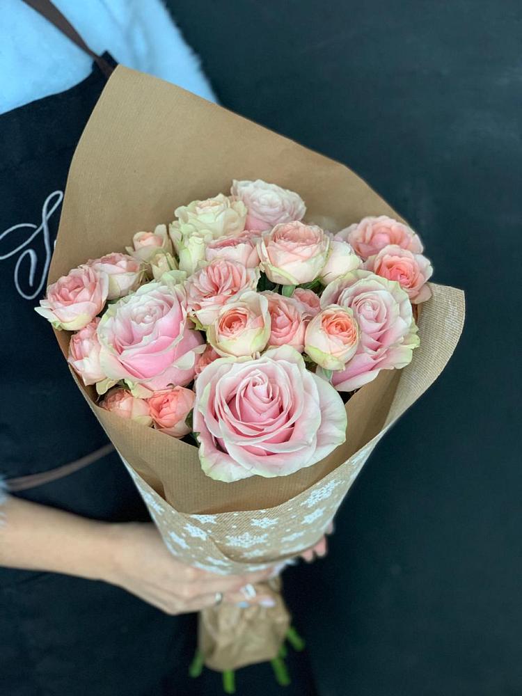 Букет цветов из: Хризантемы и Розы в Зарайске