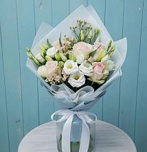 Букет цветов из:  Розы и Лизиантусы в Зарайске