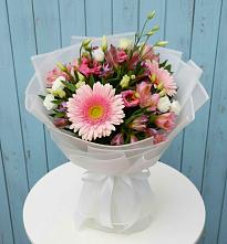Букет цветов из:  Герберы, Альстромерии и Лизиантусы #REPLACE_PRED# Зарайске