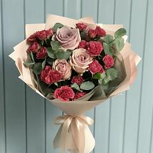 Букет цветов из:  Гвоздики и Розы в Зарайске