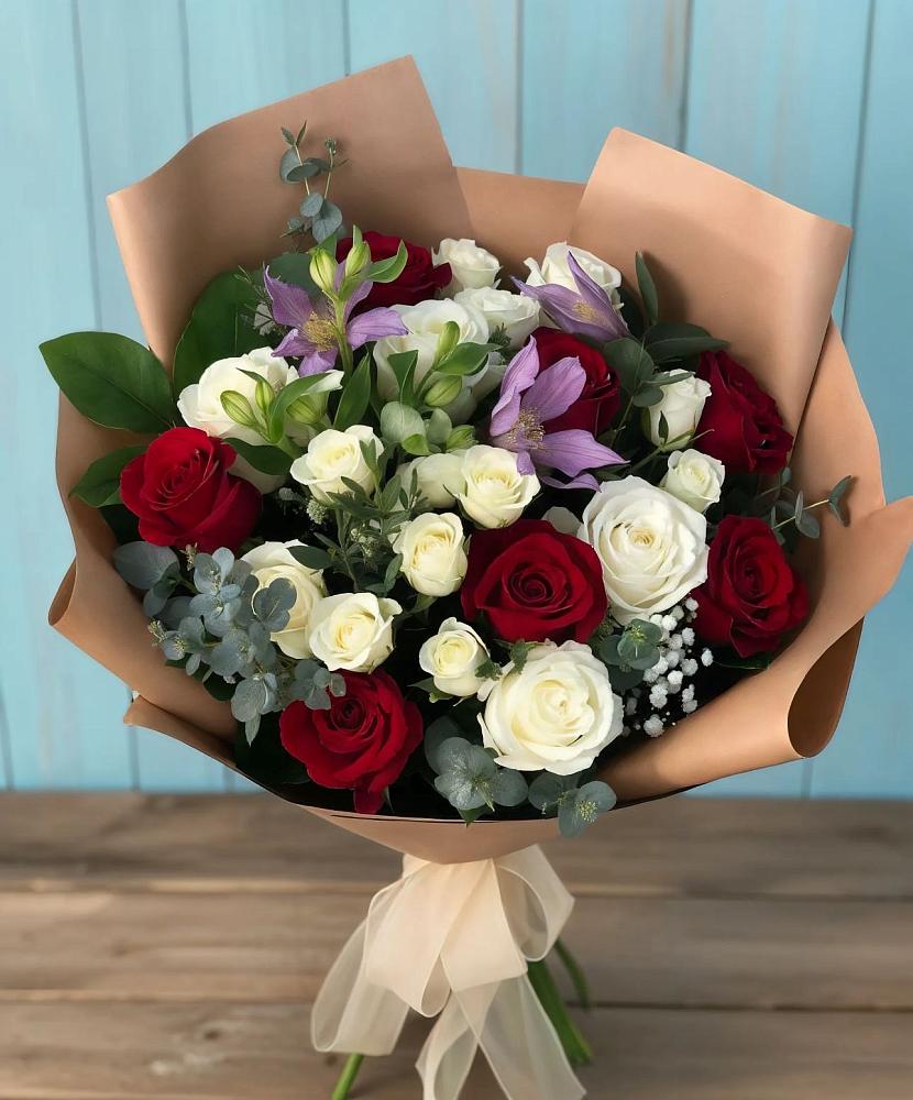 Букет цветов из: Розы и Альстромерии в Зарайске