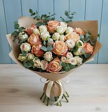 Букет цветов из:  Альстромерии и Розы в Зарайске