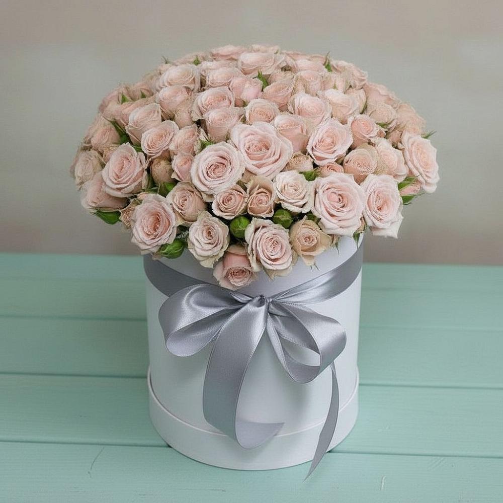 Цветочная композиция из Розы в шляпной коробке в Зарайске