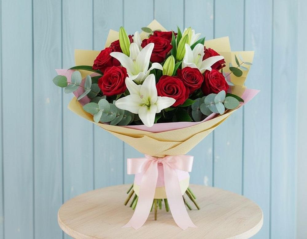 Букет цветов из: Лилии и Розы в Зарайске